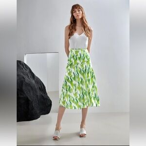 **NEW** MOTF 100% Silk Midi Skirt - S